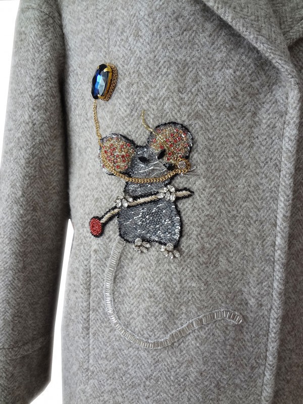 Пальто с вышивкой Мышка