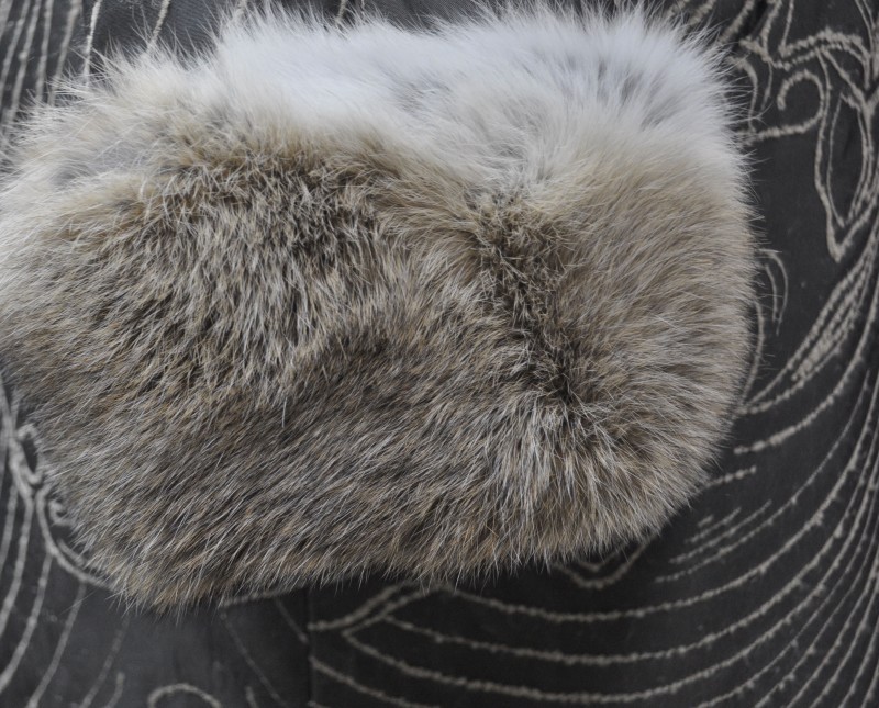 Зимнее пальто из жаккардовой ткани Carnet и натуральным мехом кролик рекс